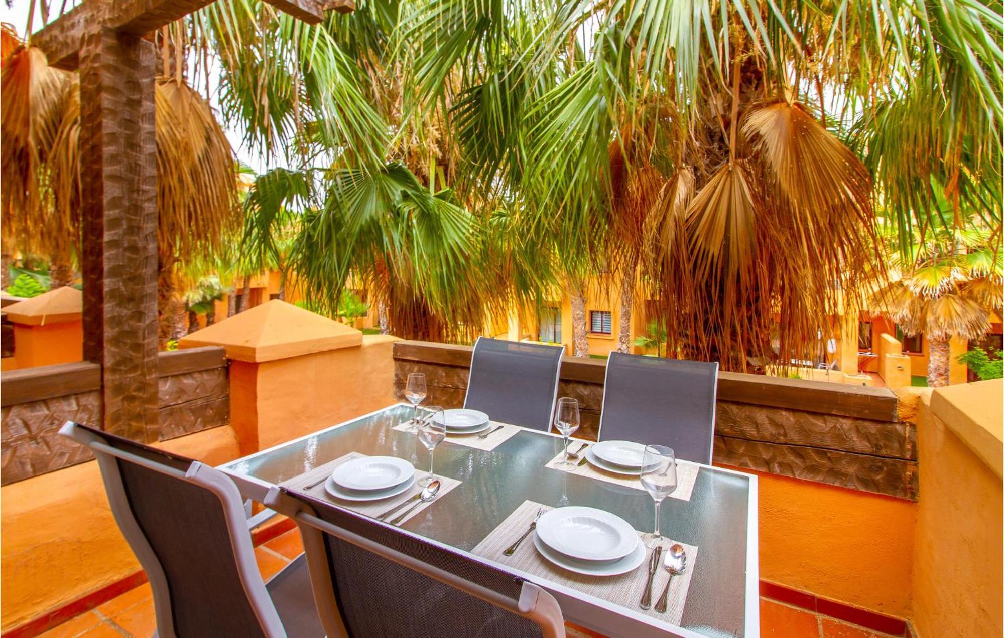 Stunning apartment in Los Alcázares with Outdoor swimming pool, Swimming pool&2 Bedrooms Exterior foto